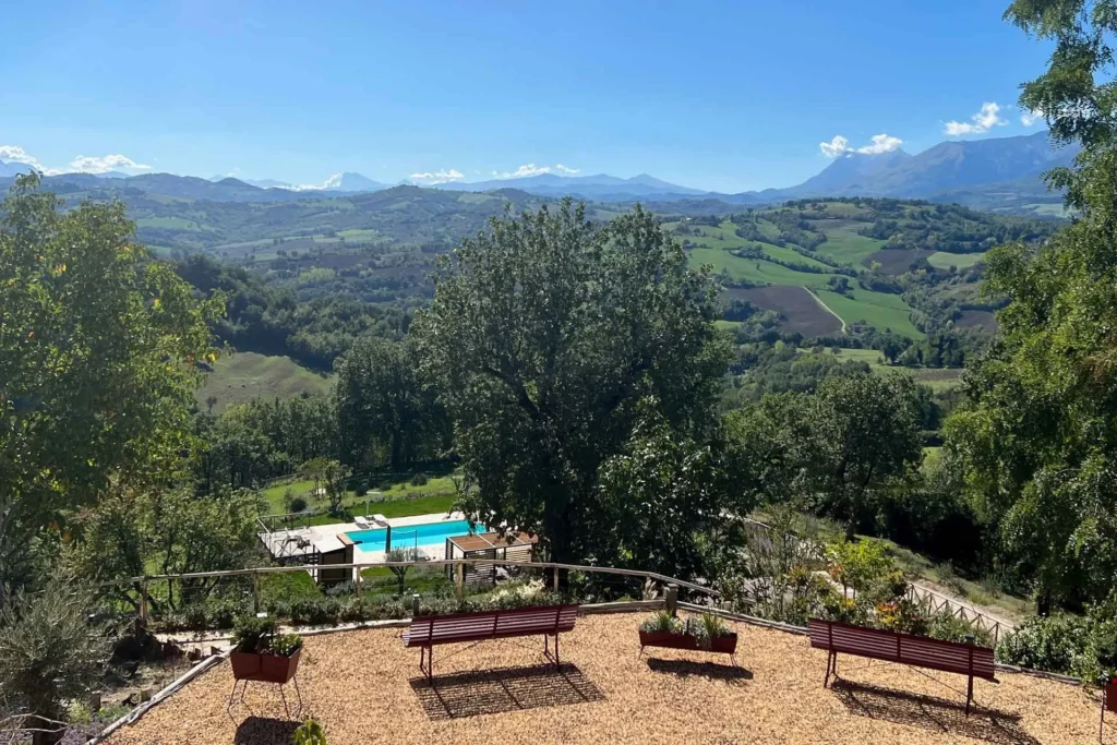 Colpo di fortuna view from terrace with mountains